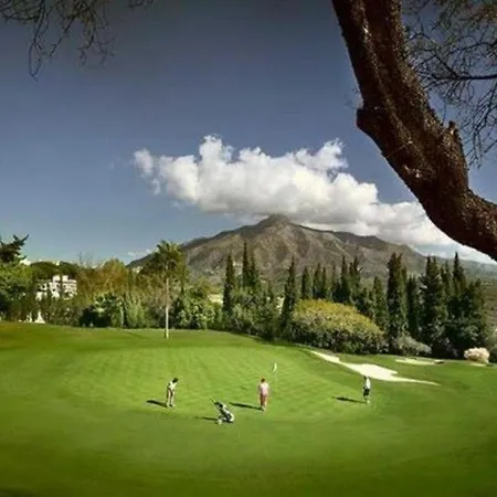 Skysea Holidays Banus Estepona